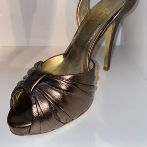 Valentino stunning gold/brass heels! Size 7.5